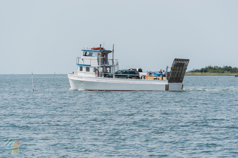 A ferry travels from Cedar Island to Cape Lookout