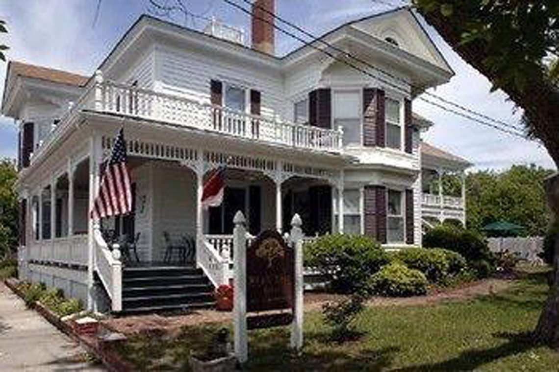 Pecan Tree Inn