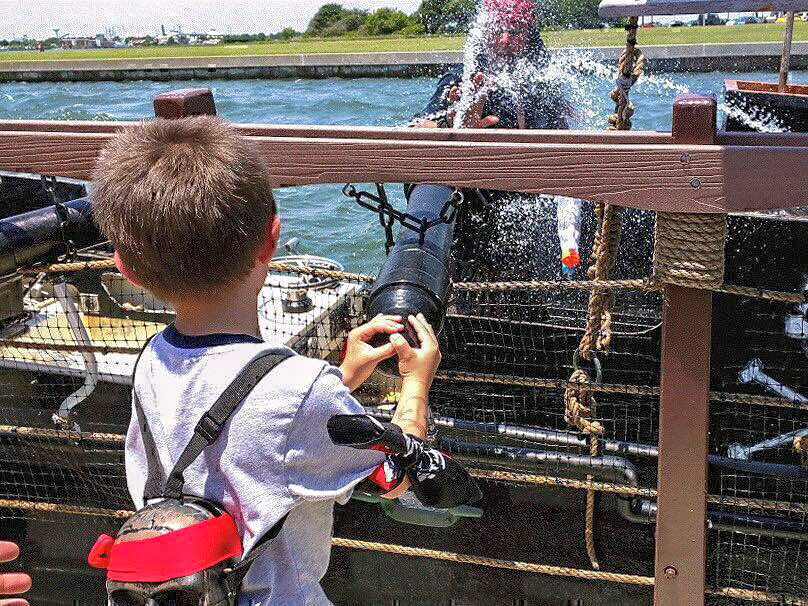 Beaufort Pirates Revenge water cannons